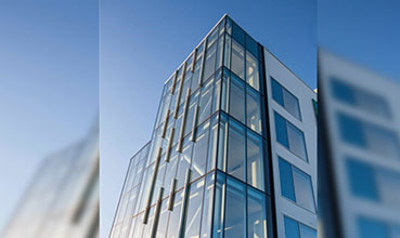 The glass industry needs to develop energy-saving and green, and practice transformation and upgrading