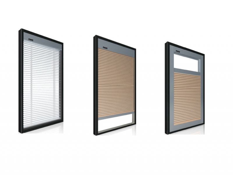 Electric built-in louver insulating glass